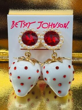 NWT Betsey Johnson White Strawberry Drop Earrings w/ Red Crystals Gold Tone